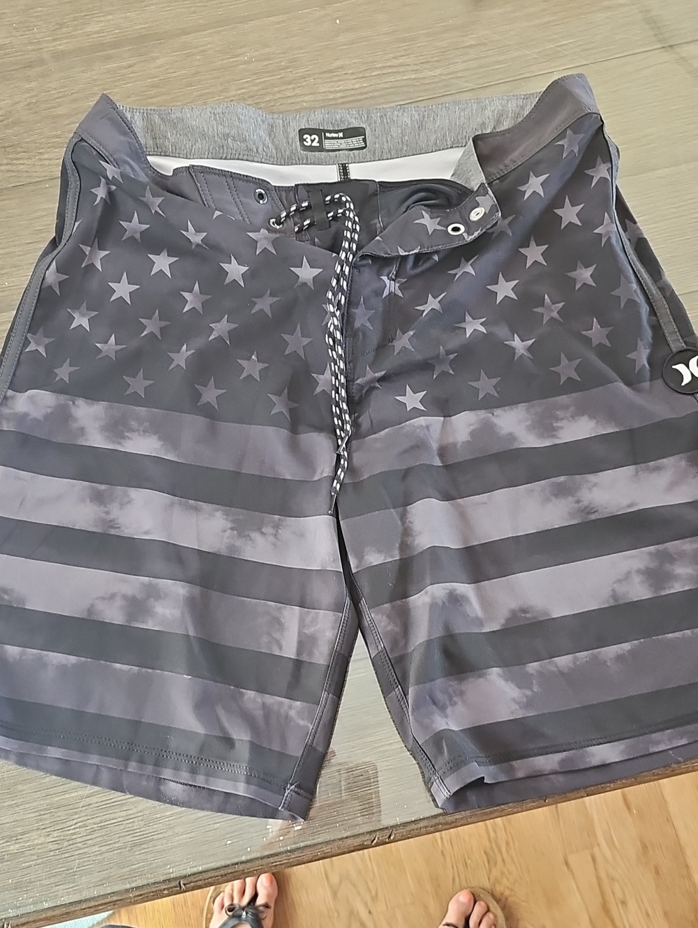 Hurley Men’s Gray & Black Star Stripe Board Shorts